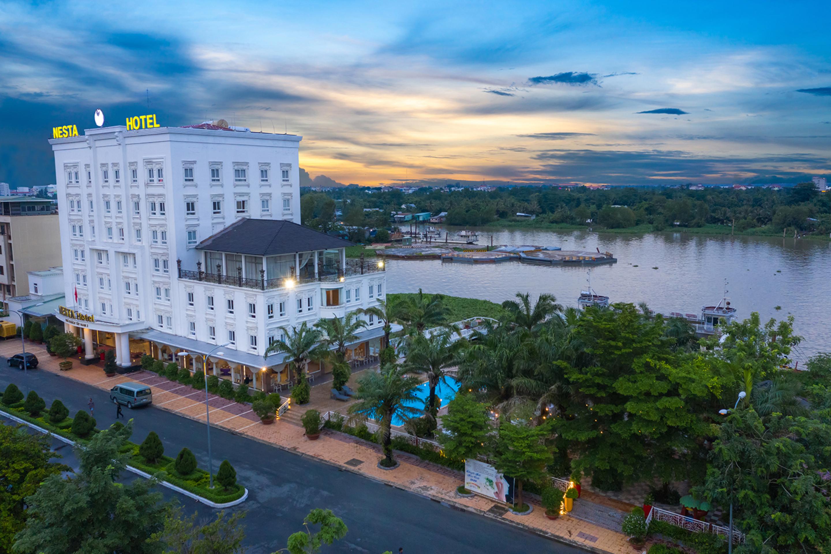 Nesta Hotel Can Tho Exterior foto