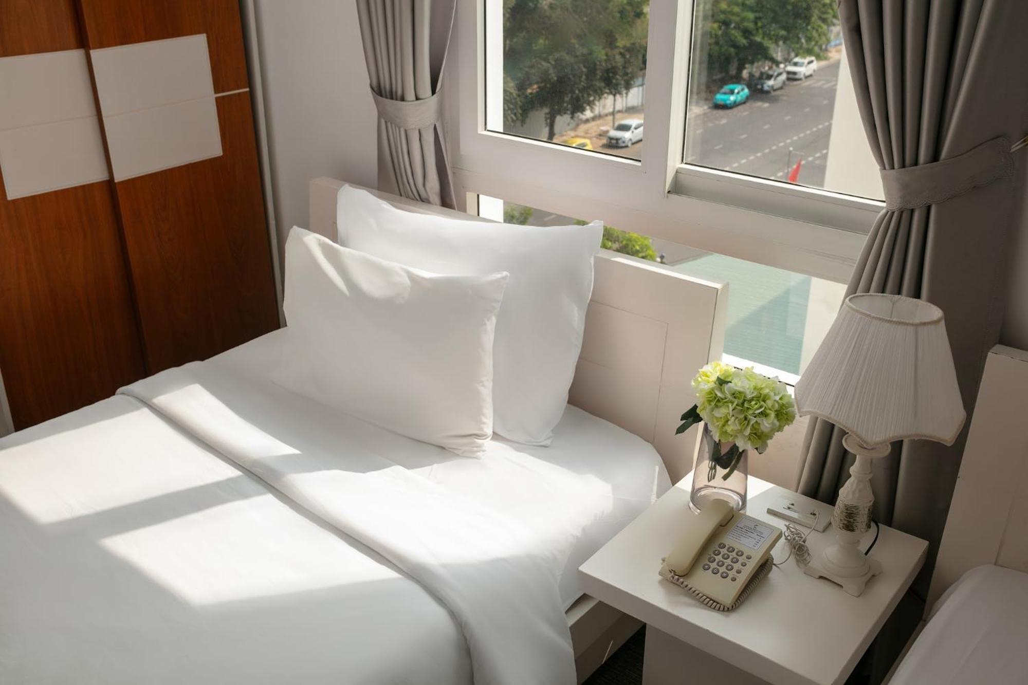 Nesta Hotel Can Tho Exterior foto